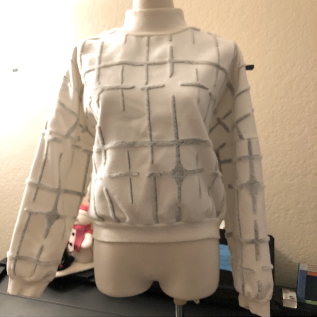 Unique Pattern Top